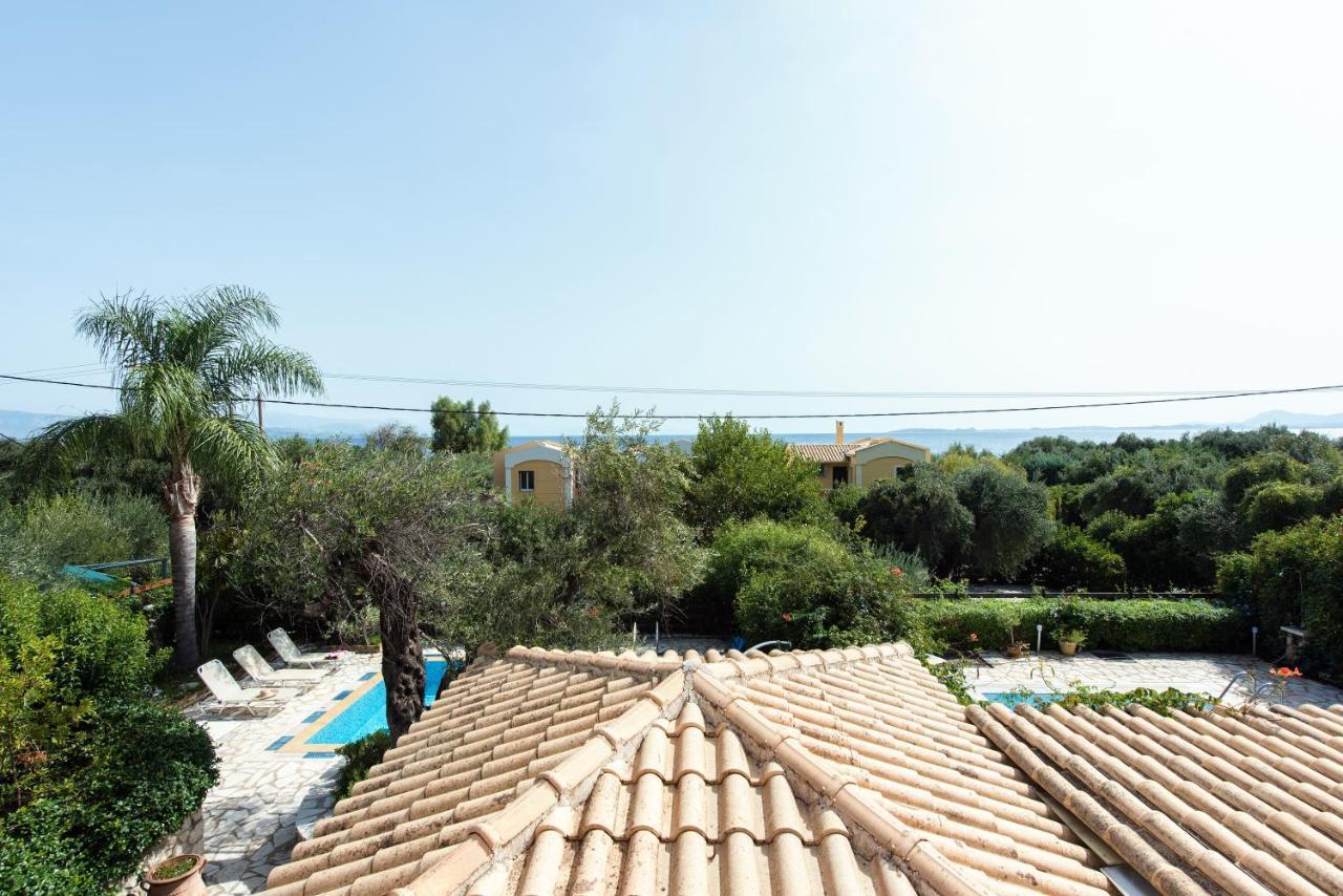 Villa Palmier Pyrgi  Exterior photo