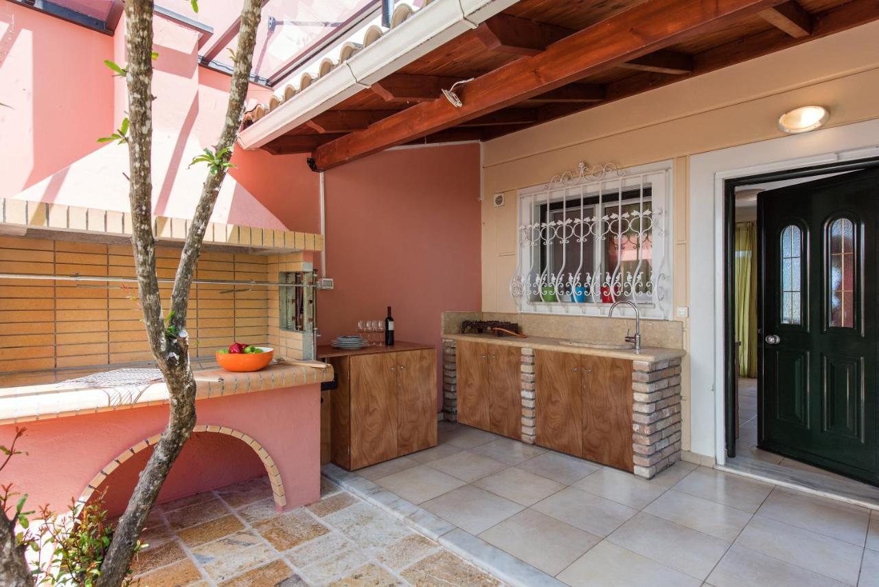 Villa Palmier Pyrgi  Exterior photo