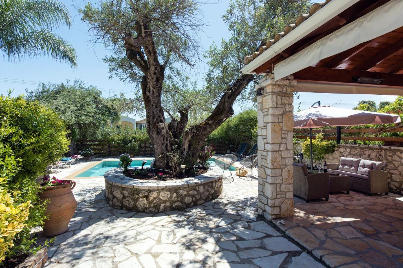 Villa Palmier Pyrgi  Exterior photo
